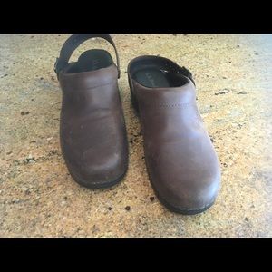 LL Bean brown mules clogs size 41 - 8 1/2–9